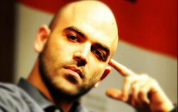 Roberto-Saviano